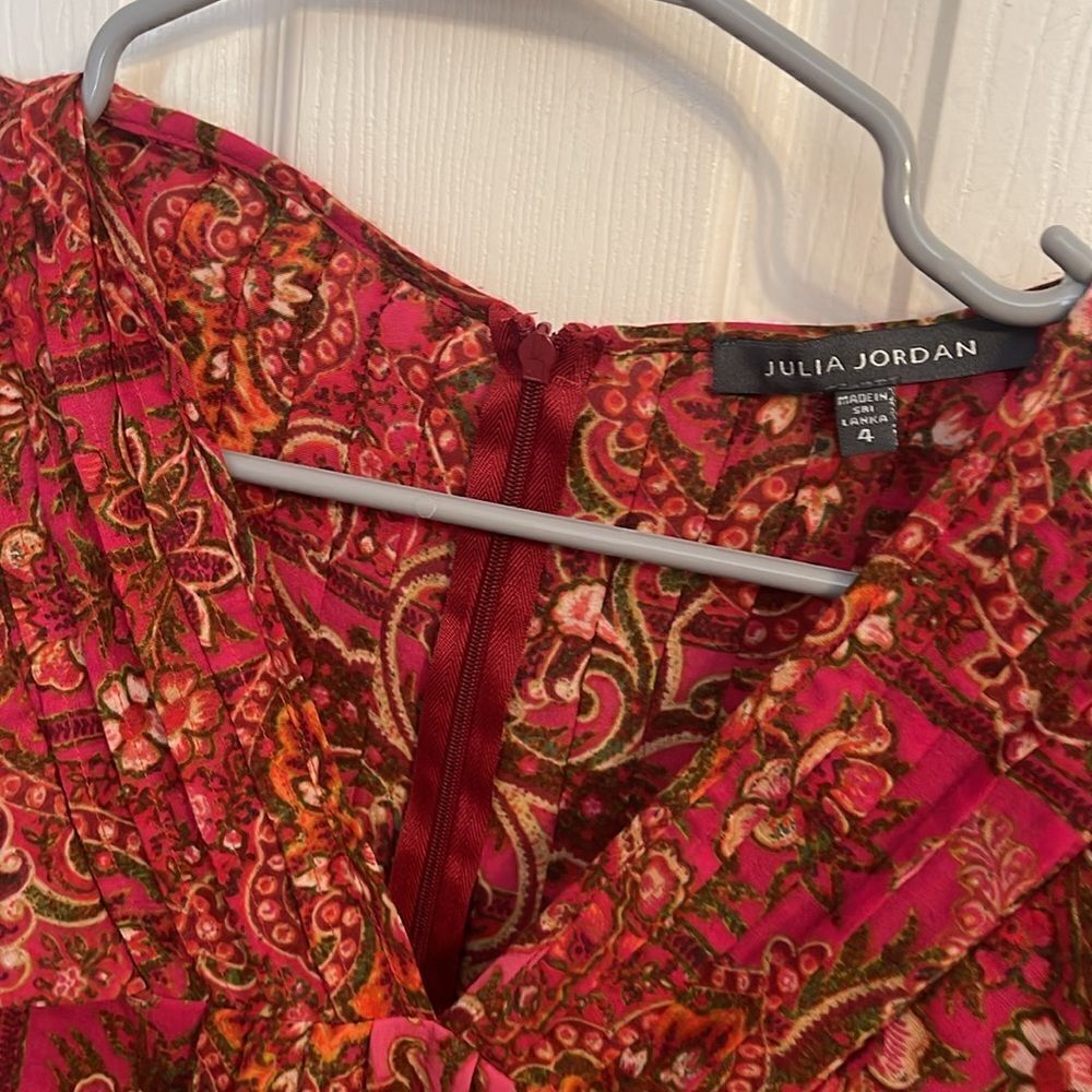 Julia Jordan. Pasiley Dress. Size 4 NWT - Picture 4 of 9